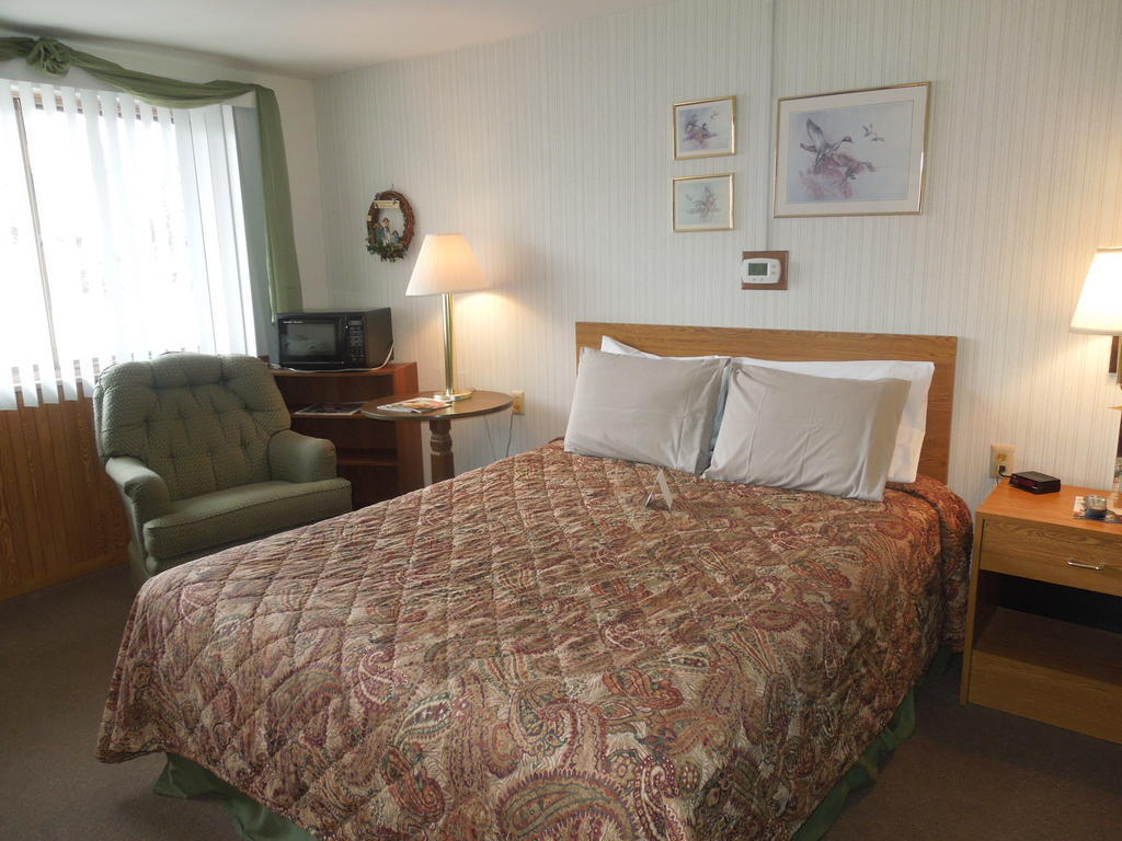 Plaza Motel ブライアン  エクステリア 写真