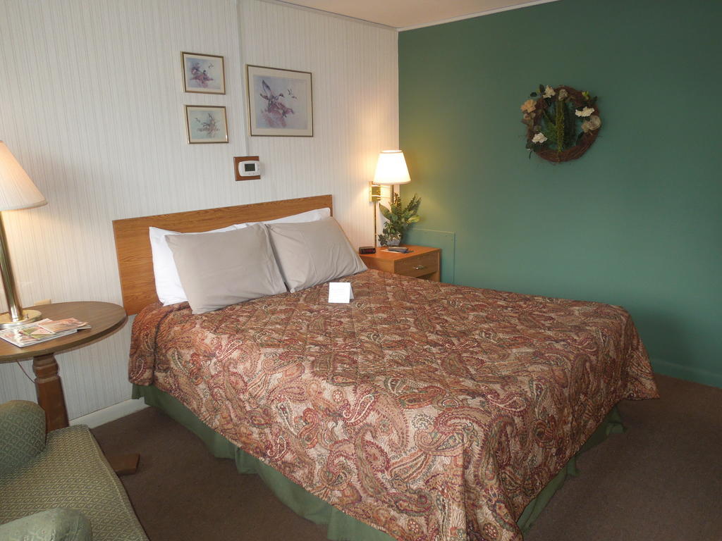 Plaza Motel ブライアン  エクステリア 写真