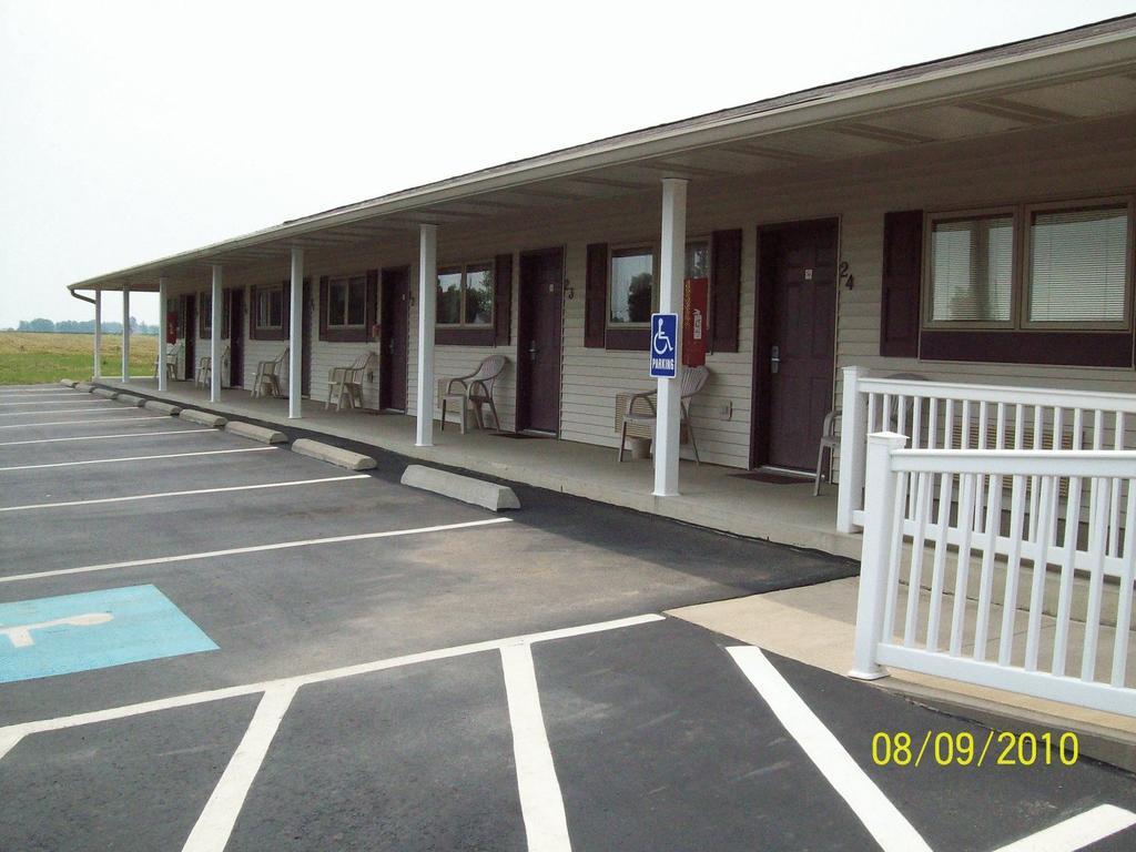 Plaza Motel ブライアン  エクステリア 写真